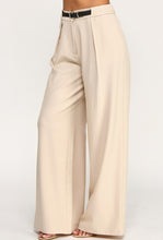 Cargar imagen en el visor de la galería, Belted Wide Pants