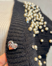 Cargar imagen en el visor de la galería, Pearl Detail Cardigan