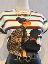 Cargar imagen en el visor de la galería, Striped Detail Tshirt
