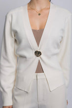 Cargar imagen en el visor de la galería, Detail Button Cardigan