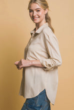 Cargar imagen en el visor de la galería, Linen Pocket Blouse