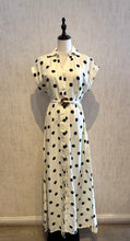 Cargar imagen en el visor de la galería, Polka Belted Dress