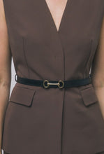 Cargar imagen en el visor de la galería, Belted Detail Vest