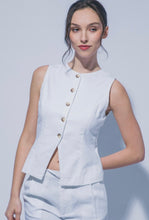 Cargar imagen en el visor de la galería, Linen Button Vest