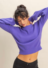 Cargar imagen en el visor de la galería, Soft Basic Sweater