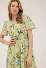 Cargar imagen en el visor de la galería, Floral Sleeve Midi Dress