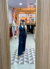 Cargar imagen en el visor de la galería, Denim Flare Button Pocket Jeans