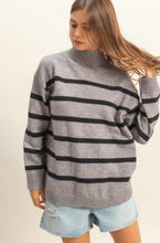 Cargar imagen en el visor de la galería, High Neck Striped Sweater