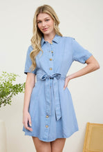 Cargar imagen en el visor de la galería, Belted Denim Button Dress