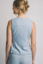 Cargar imagen en el visor de la galería, Linen Button Vest