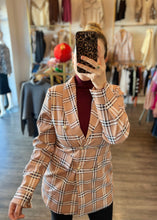 Cargar imagen en el visor de la galería, Plaid Long Blazer