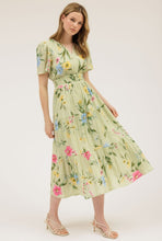 Cargar imagen en el visor de la galería, Floral Sleeve Midi Dress