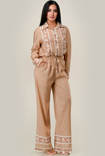 Cargar imagen en el visor de la galería, Two Piece Set Polka Floral