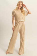 Cargar imagen en el visor de la galería, Pleated Two Piece Set