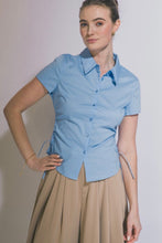 Cargar imagen en el visor de la galería, Button Detail Blouse