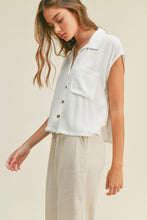 Cargar imagen en el visor de la galería, Linen Button Blouse