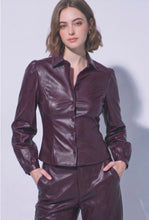 Cargar imagen en el visor de la galería, PU Leather Button Blouse