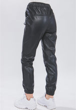 Cargar imagen en el visor de la galería, PU Leather Jogger