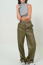 Cargar imagen en el visor de la galería, PU Wide Elastic Pants