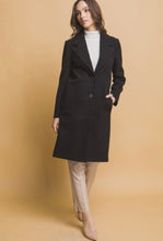 Cargar imagen en el visor de la galería, Button Long Basic Coat