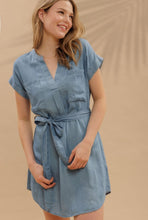 Cargar imagen en el visor de la galería, Pockets Belted Mini Dress