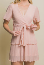 Cargar imagen en el visor de la galería, Short Sleeve Ruffle Dress