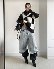 Cargar imagen en el visor de la galería, Checkered Vest Sweater