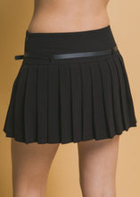 Cargar imagen en el visor de la galería, Pleated Belted Skort