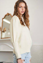 Cargar imagen en el visor de la galería, Soft Round Neck Sweater