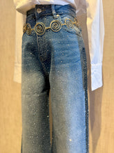 Cargar imagen en el visor de la galería, All Over Rhinestone Detail Denim Jeans