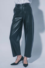 Cargar imagen en el visor de la galería, Baggie PU Pants