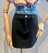Cargar imagen en el visor de la galería, Denim Contrast Skirt