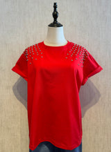 Cargar imagen en el visor de la galería, Stud Detail Tshirt