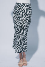 Cargar imagen en el visor de la galería, Satin Zebra Skirt