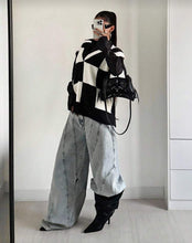 Cargar imagen en el visor de la galería, Checkered Vest Sweater