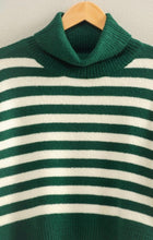 Cargar imagen en el visor de la galería, Striped Turtleneck Sweater