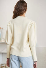 Cargar imagen en el visor de la galería, Soft Round Neck Sweater