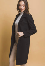 Cargar imagen en el visor de la galería, Button Long Basic Coat