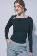 Cargar imagen en el visor de la galería, Basic Gold Detail Top