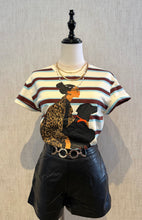 Cargar imagen en el visor de la galería, Striped Detail Tshirt