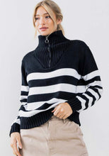 Cargar imagen en el visor de la galería, Striped Zipper Sweater
