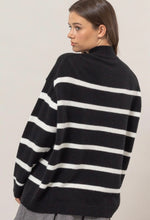 Cargar imagen en el visor de la galería, Striped Knit Sweater