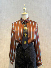 Cargar imagen en el visor de la galería, Striped Tie Detail Blouse