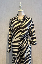 Cargar imagen en el visor de la galería, Zebra 2 Piece Set
