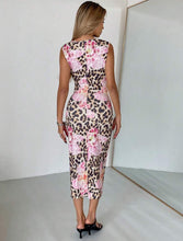Cargar imagen en el visor de la galería, Leopard Floral Dress