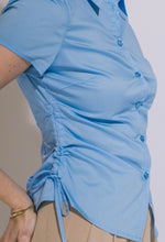Cargar imagen en el visor de la galería, Button Detail Blouse