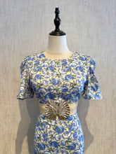 Cargar imagen en el visor de la galería, Floral Sleeve Midi Dress