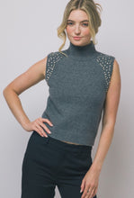 Cargar imagen en el visor de la galería, Neck Detail Knit Top
