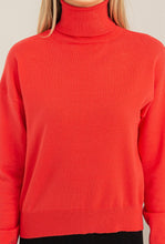 Cargar imagen en el visor de la galería, Turtleneck Basic Sweater