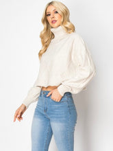 Cargar imagen en el visor de la galería, Turtleneck Sweater